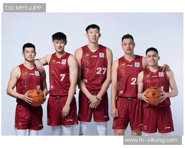 北京揭幕战大名单公布赵睿首秀周琦陈盈骏雷蒙方硕在列曾凡博缺席 北京揭幕战大名单公布赵睿首秀周琦陈盈骏雷蒙方硕在列曾凡博缺席