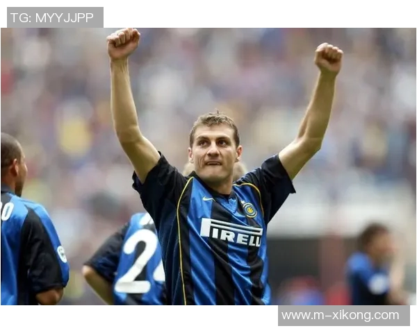 维埃里盛赞霍伊伦潜力巨大或将成为世界顶级前锋之一