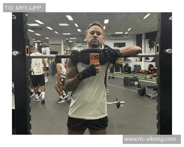 内马尔康复进展显著已恢复球场慢跑训练状态